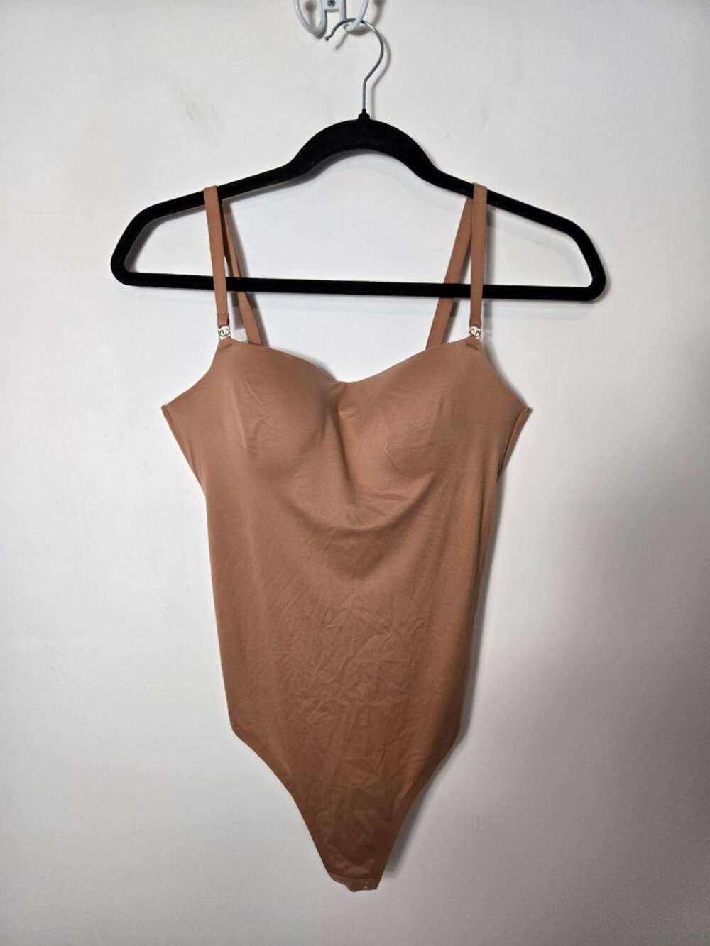 Victoria's Secret Molded Cup Thong Snap Bodysuit Size M Seamless